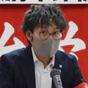 和田現評議長の写真